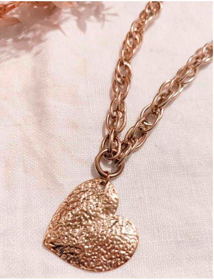 Collar Corazon Martillado