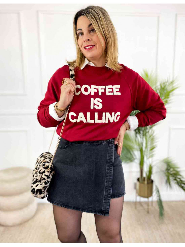 Sudadera Coffe is Calling Burdeos